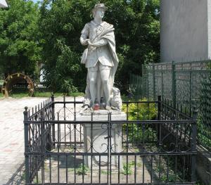 Szent Vendel szobra és Nepomuki Szent János szobra